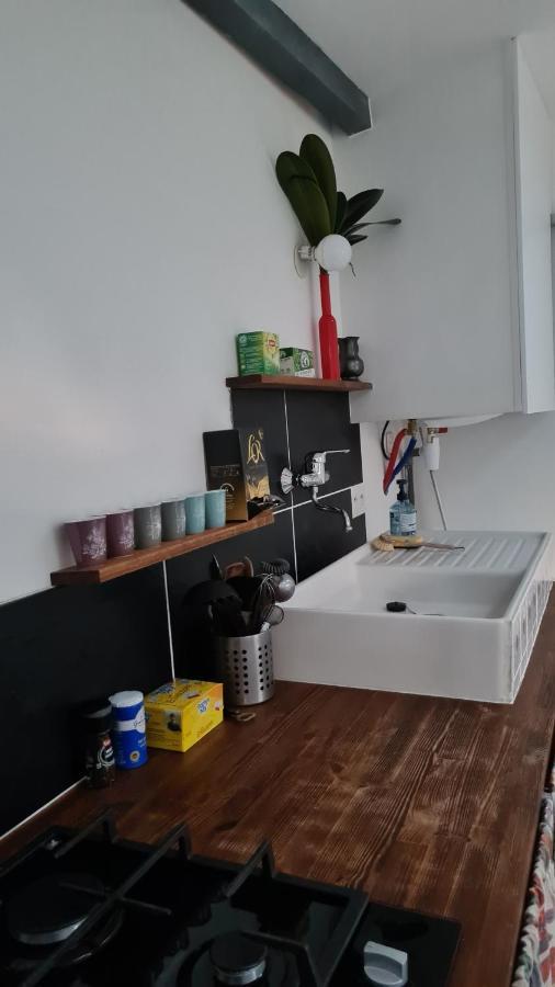 Charmant Logement Avec Parking Apartment Orvault Bagian luar foto
