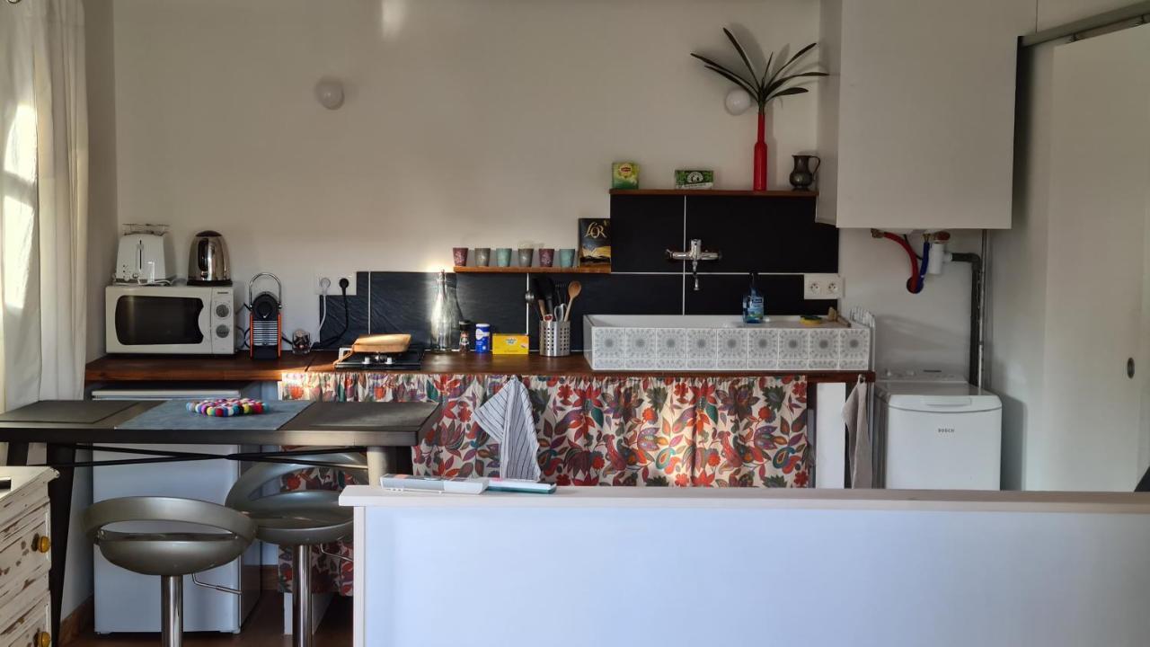 Charmant Logement Avec Parking Apartment Orvault Bagian luar foto