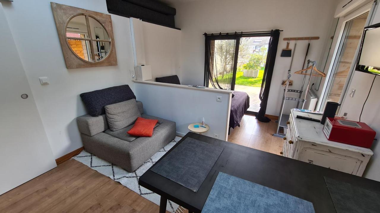 Charmant Logement Avec Parking Apartment Orvault Bagian luar foto